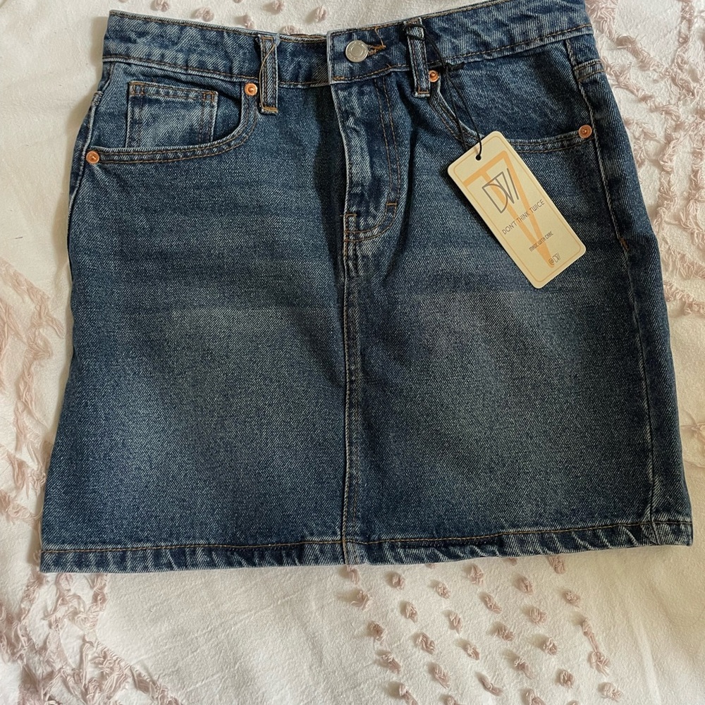 DTT Gabby high waisted denim skirt in mid blue, US 6 (Don’t Think Twice)